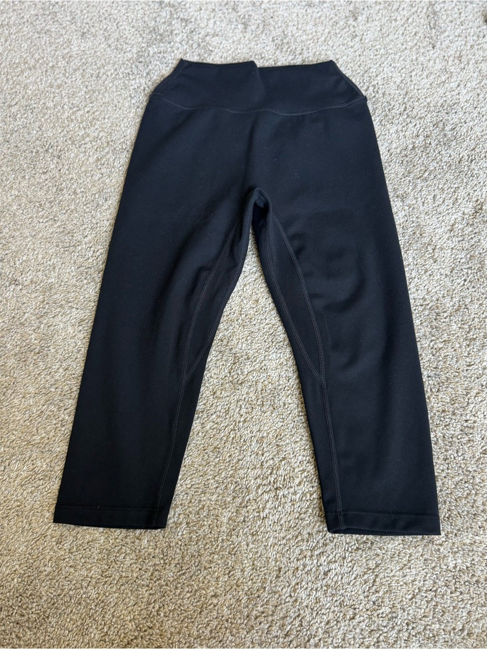 CSB Form Invisible Scrunch Capri, Size small